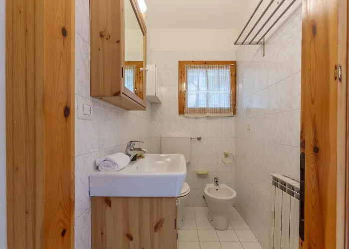 Guesthost - Duplex Apartament Lido di Spina