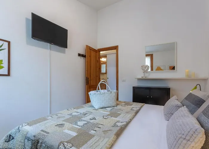 Guesthost - Duplex Apartament Lido di Spina