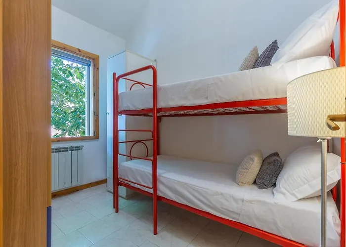 Guesthost - Duplex *